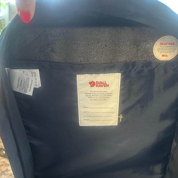 Fjallraven Kånken Midnight Blue Backpack - Picture 5 of 9